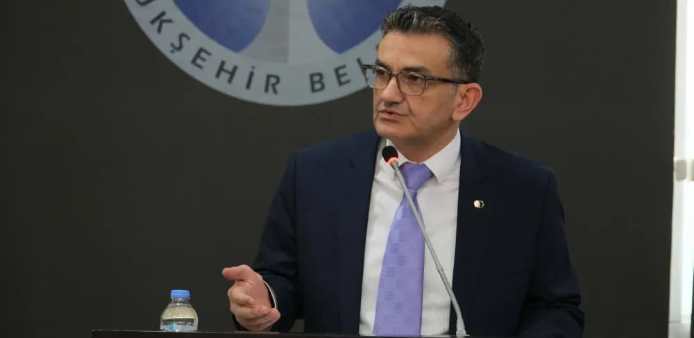 ÖZGÜR ALTIOK: ZEYDAN KARALAR’IN GÖREVE İADESİNİ VE DİĞER ARKADAŞLARIMIZIN TAHLİYESİNİ BEKLİYORUZ