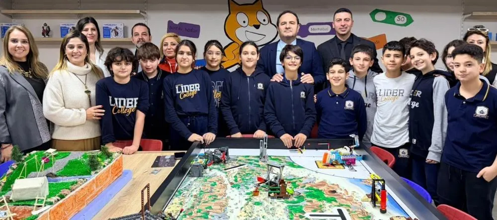 Seyhan İlçe Milli Eğitim Müdürü Çelik’ten Robotik Kodlama Takımlarına Ziyaret